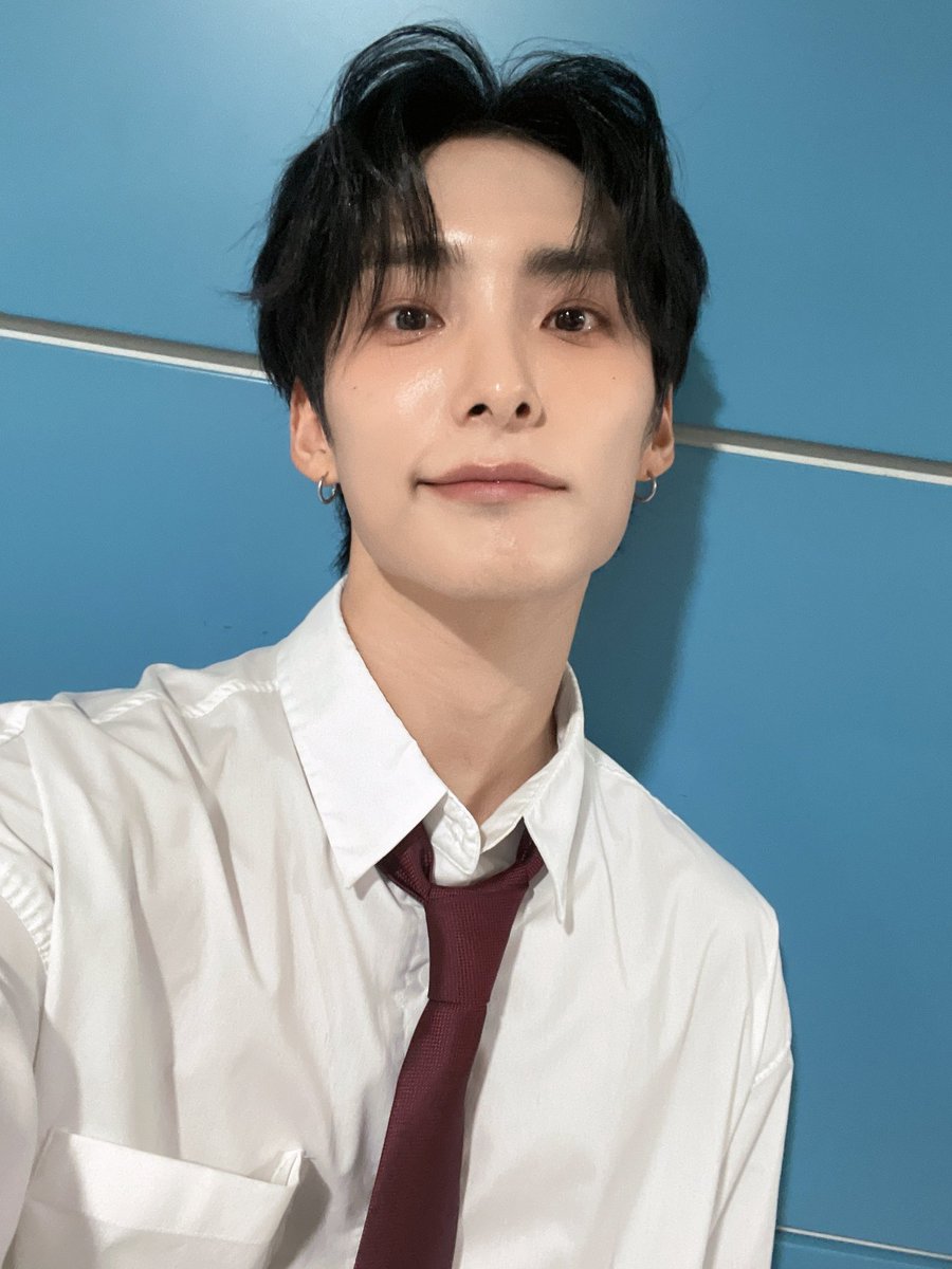 official_ACE7's tweet photo. [#에이스_박준희]
쇼챔 막방까지 마무리 완료 ☺️!
우리 초이들 이번에 목 터져라 응원하고 쉽지 않았을텐데 잘 따라와줘서 너무너무 고맙고 사랑해!
정말 많이 아낀다 내가 ~🙂
#ACE #에이스 https://t.co/2zbDWihvy1