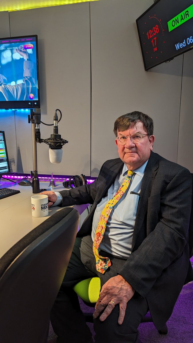 CheshiresMix56's tweet photo. Today @BroomheadSteven,  Chief Executive of Warrington Borough Council joins Ian in the studio from 11am to talk all things Warrington.  Steven will also be choosing his favourite songs.  Lot's to discuss today from 11am.  Available as a listen again later. https://t.co/DYGuLz8mG6