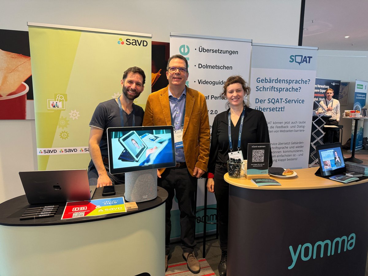 yomma_de's tweet photo. @Digitaler_Staat wir sind dabei! Ihr findet uns im 1. OG Stand 14 zusammen mit SAVD Videodolmetschen. 
Gemeinsam die Weichen für eine inklusive Zukunft stellen #Gebärdensprache
#digitaleVerwaltung https://t.co/SRNnfucKRA