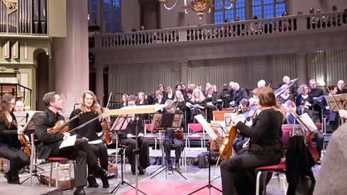 westerkerkkoor's tweet photo. Beleef de schoonheid van de Johannes Passion van JS Bach in de Wester.

Door het Westerkerkkoor, Ensemble ’tKabinet &amp; solisten olv JanJoost v Elburg.

En met dr @CristinaPumplun en organist @EvanBogerd.
Vrijdag 29 maart 19.30 uur.

Toegang: jouw donatie.
https://t.co/IstfziOhqT https://t.co/iKs5xX9L2s