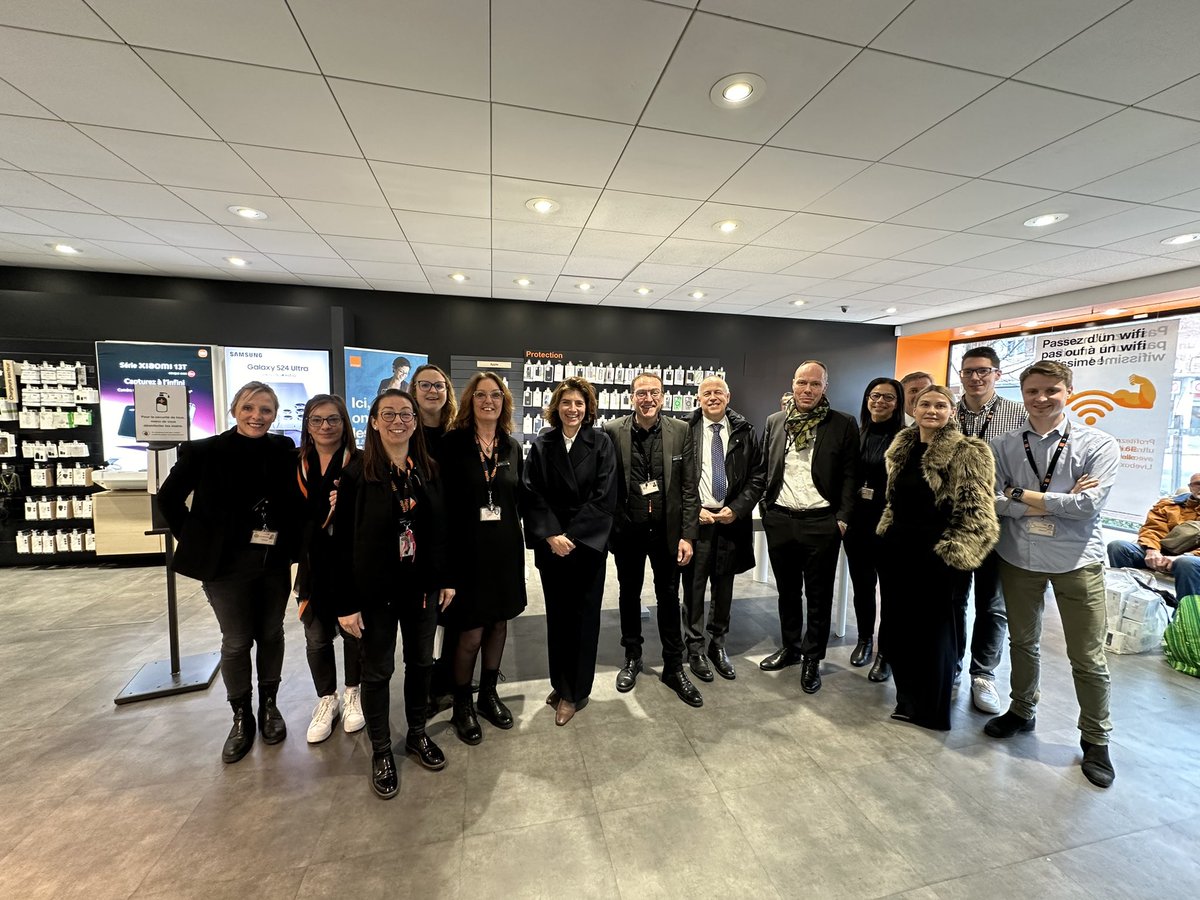 <a href="/OrangeHDF/">Orange Hauts-de-France</a> <a href="/OrangeGrandEst/">Orange Grand Est</a> <a href="/OrangeGrandEst/">Orange Grand Est</a> <a href="/Orange_France/">Orange France</a> Ce nouvel accord signé à #Dunkerque scelle nos engagements.
 Un grand merci à toutes les équipes techniques et commerciales sans qui rien ne serait possible ! 
Merci pour votre engagement !