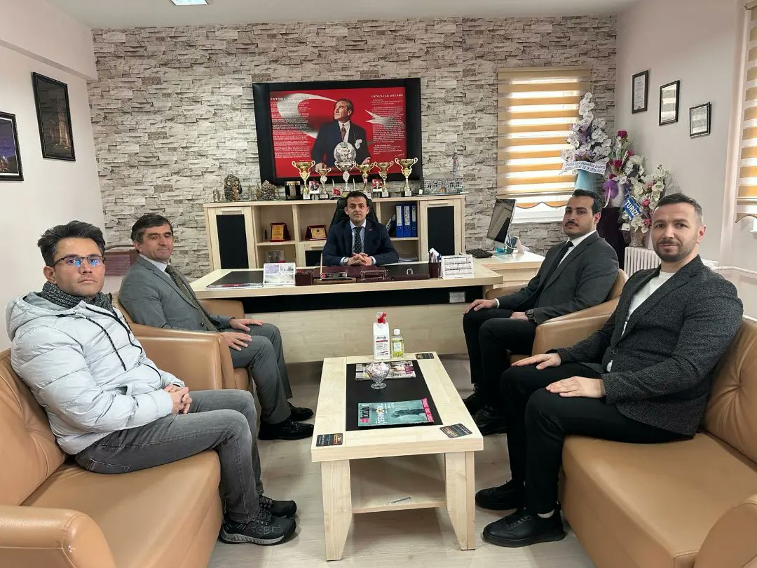 Kaymakamımız Uğur Tutkan beraberinde Milli Eğitim Müdürümüz Seyfullah Karapınar ile birlikte Kayak Yolu Çimento Müstahsilleri İşveren