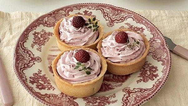 chanelkake's tweet photo. treat yourself ♡ https://t.co/JiyQJZFZM1