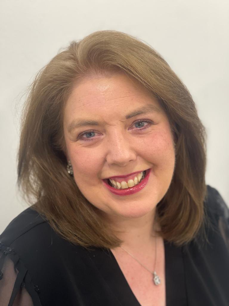 Happy Birthday to my lovely Lady. 
Looking forward to being with you today. 
Here’s to a great year. 
Loads of love
Andrew xxxxxxx❤️❤️❤️