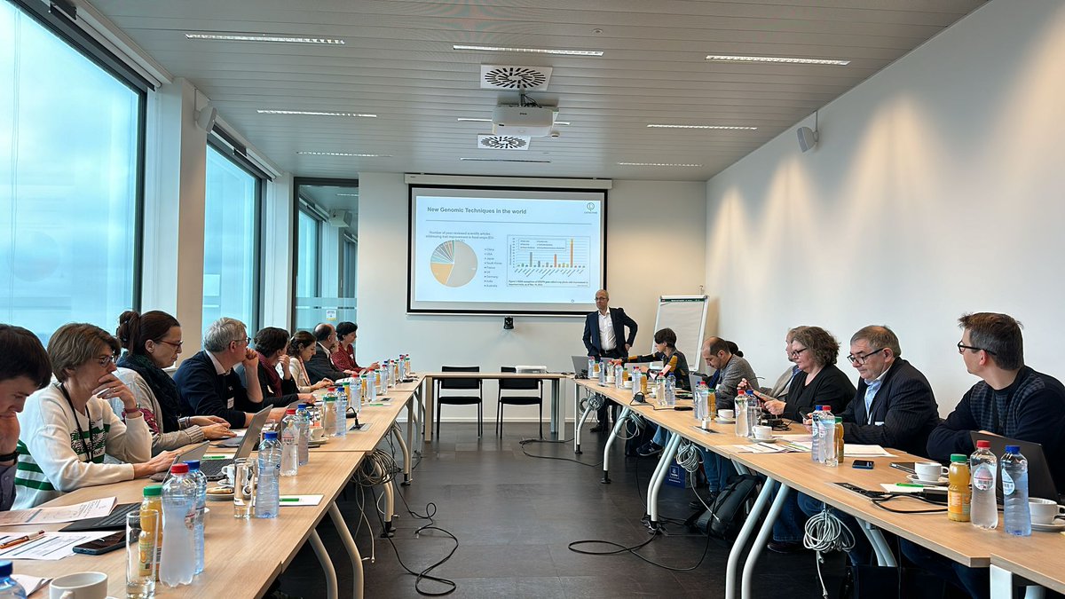 🔬 Today, for the #DETECTIVEproject, we are at the 1st joined Responsible #Research and #Innovation (#RRI) and #SystemsMappingApproach (#SMA) workshop @ILVOvlaanderen's facilities in Ghent 🇧🇪 Find more info about the project ➡️bit.ly/43kd3S7