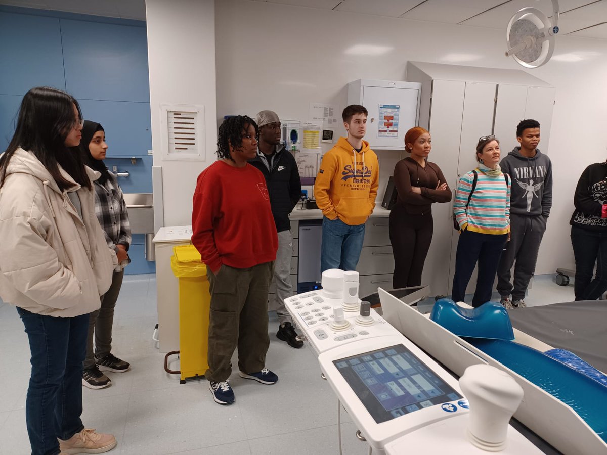 Amanda Barry tweet media