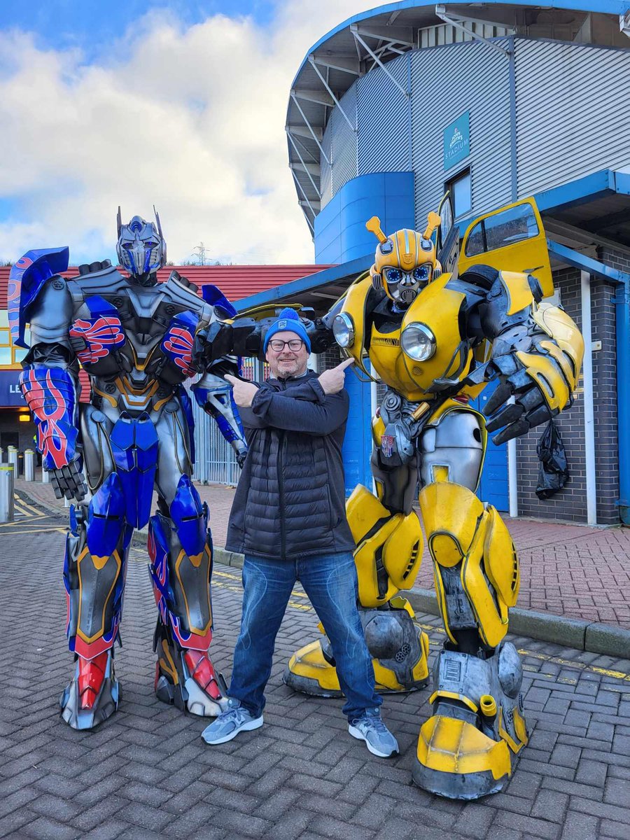 DaleCon_UK's tweet photo. Massive #Transformers are coming to #Dale

Book your tickets here: 

https://t.co/cr6P3xXsq7

#Rochdale #ComicCon #RochdaleComicCon #Manchester #Oldham https://t.co/DMBb0LwC45