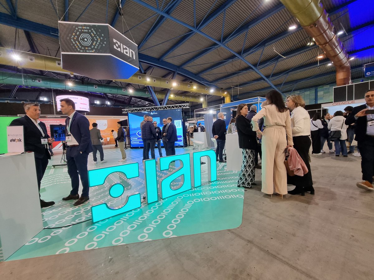 Fycma's tweet photo. ➡️ Esta mañana se ha inaugurado en @Fycma el III Congreso de #CiberseguridadAND, un encuentro organizado por la @AgenciaDigAnd, a través del Centro de Ciberseguridad (CIAN), y por @fycma (@malaga). https://t.co/B2bHkIuen8