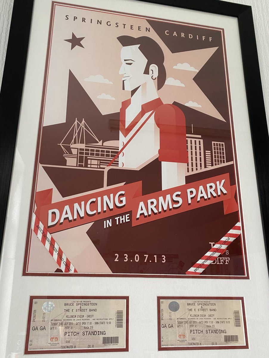 ILovesTheDiff's tweet image. Darkness On The Edge Of Grangetown: a mate asked for advice on what albums to listen to first when getting into Springsteen and now I’m very excited for May. #SpringsteenCardiff