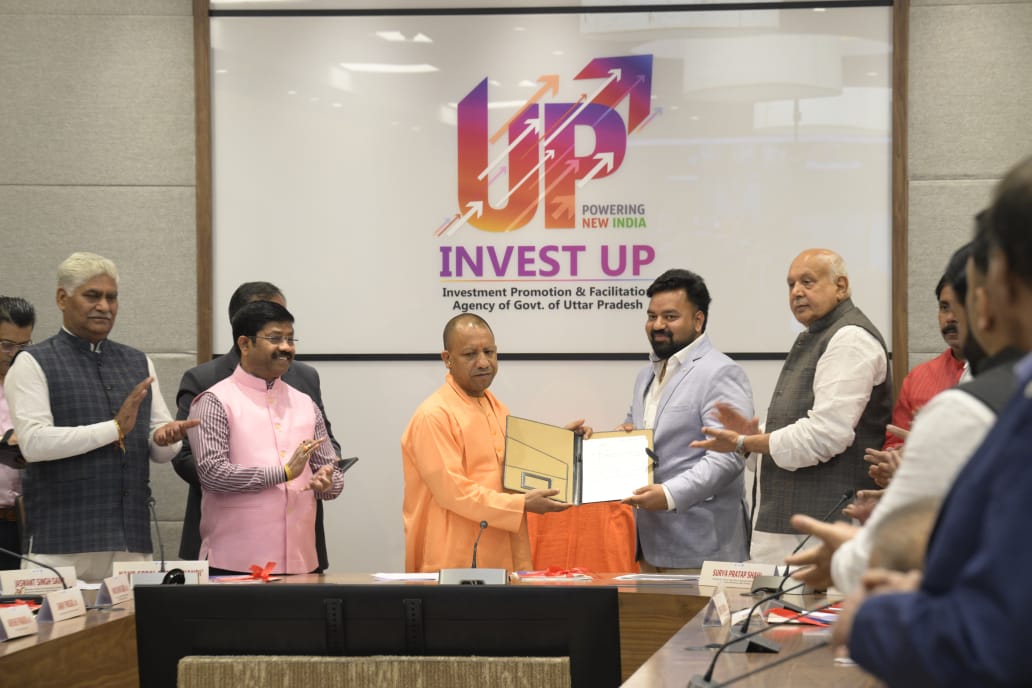 <a href="/myogiadityanath/">Yogi Adityanath</a> <a href="/spshahibjp/">Surya Pratap Shahi</a> <a href="/NandiGuptaBJP/">Nand Gopal Gupta 'Nandi'</a> <a href="/myogioffice/">Yogi Adityanath Office</a> <a href="/UPGovt/">Government of UP</a> <a href="/CMOfficeUP/">CM Office, GoUP</a> <a href="/_InvestUP/">INVEST UP</a> इस अवसर पर मा. मुख्यमंत्री जी ने वर्चुअल माध्यम से विभिन्न स्थानों से जुड़े उद्यमियों से प्रदेश में निवेश को लेकर सार्थक चर्चा की एवं लेटर ऑफ कम्फर्ट प्रदान किया।