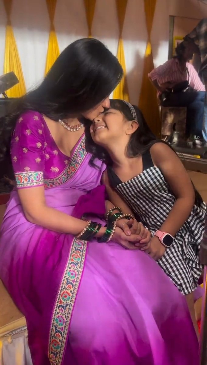 Brb crying 😭❤️

#AyeshaSingh #SaiJoshi #SaiKiSavi #AriaSakaria #SaviJoshi