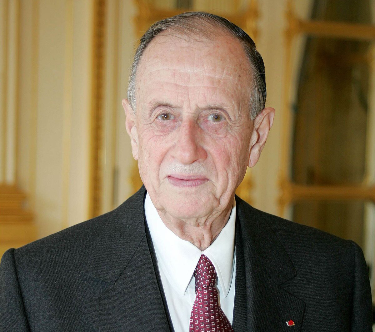 🇲🇫 L'Amiral Philippe de Gaulle, fils du Général de Gaulle, est mort aujourd'hui à 102 ans. Hommage à ce héros national français qui a été un des premiers Français libres après son père. Il a combattu dès 1940 puis jusqu'à la prise du nid d'aigle avec la 2ème DB. Grand officier de…