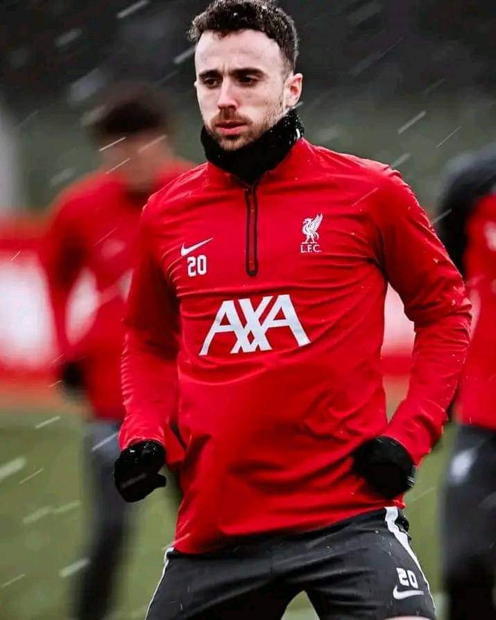 Jota is back tranning @DiogoJota18 #LFC