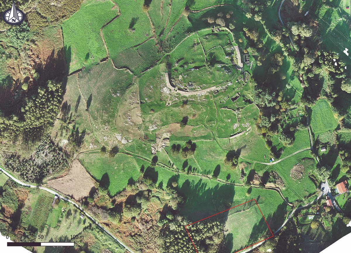 The Elviña hillfort (A Coruña, #Galicia) was the possible capital of the Artabri, one of the most quoted people of Western Iberia in the classical sources. Astoninshingly, most of the buildings unearthed were not domestic, but public or sacred ones. #hillfortswednesday