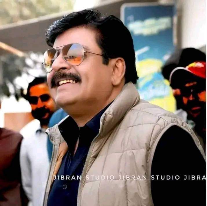 کراچی/وزیراعلیٰ ہائوس /12مارچ 2024
سندھ کابینہ کی  تشکیل /وزراء اور مشیران کو اُن کے قلمدان  تفویض کیے گئے. 
سید سردار علی شاہ کومحکمہ  اسکول ایجوکیشن اینڈ لٹریسی ،محکمہ کالج ایجوکیشن  اورمحکمہ مائنز اینڈ منرلز ڈیولپمنٹ   کا قلمدان  دیا گیا.
<a href="/SardarShah/">sardarshah</a>