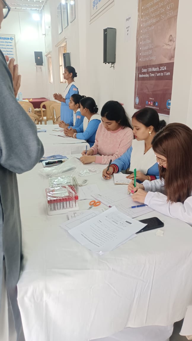 as3721646's tweet photo. An ounce of prevention is worth a pound of cure.

Service with Humility ~ A Health Screening Camp organized by Sant Nirankari Charitable Foundation
#servicewithhumility
@sncfoundation https://t.co/9OrW51ly3a