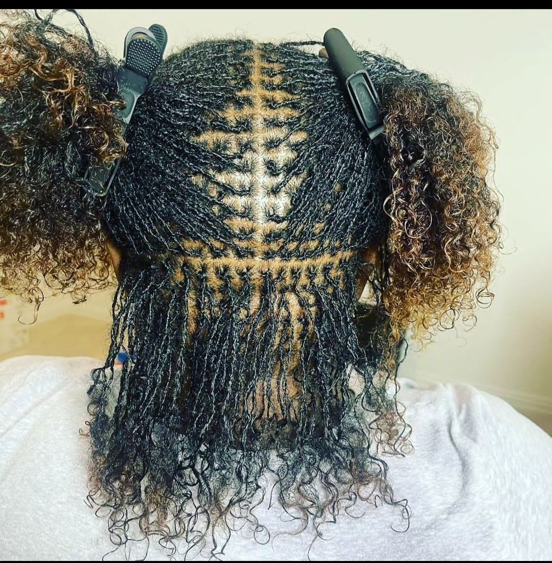 tonny_locks's tweet photo. Specialist in Artificial/ temporary dreadlocks, sisterlocks, natural locks, retouching &amp; styling.  To Book call 📞0759949269. We located  at Highway Mall, Uhuru  Highway 

Jowie Irungu Sodom and Gomorrah Crown Bus Hassan Mugambi #SingleKiasi Trump #WhatsApp Real Madrid Biden https://t.co/YO5eXmUGvN