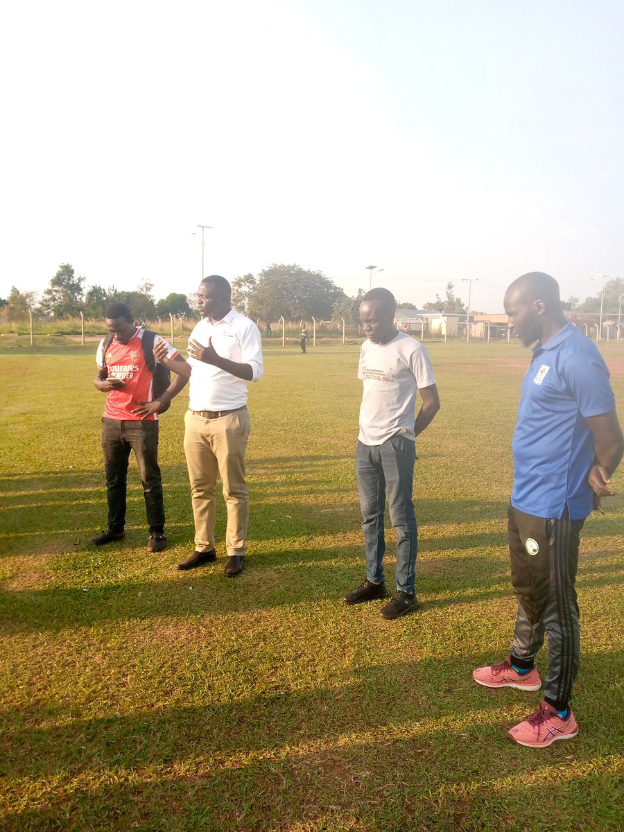 gulugamesunion's tweet photo. Warm welcome for our new football head coach Mr. Mugisha Ben Onyona 🎊🎊. He was presented to the team yesterday by the sports Tutor Mr. Omony Joe and the games union Chairperson @TabanMule in the presence of the captains and other players
@GuluVarsity 
#itsustodoit https://t.co/lDJOZxlprW