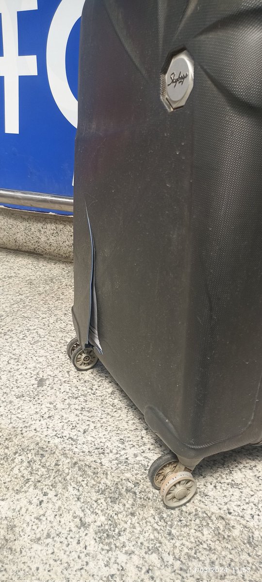 SunilY71540's tweet photo. I am writing to report an unfortunate incident that occurred during my recent flight from Chennai to Varanasi on [13/03/2024]. Upon arrival at Varanasi Airport, I discovered that my baggage had been damaged during transit.
@PMOIndia
@JM_Scindia
@IndiGo6E https://t.co/NEq8yD8rtj