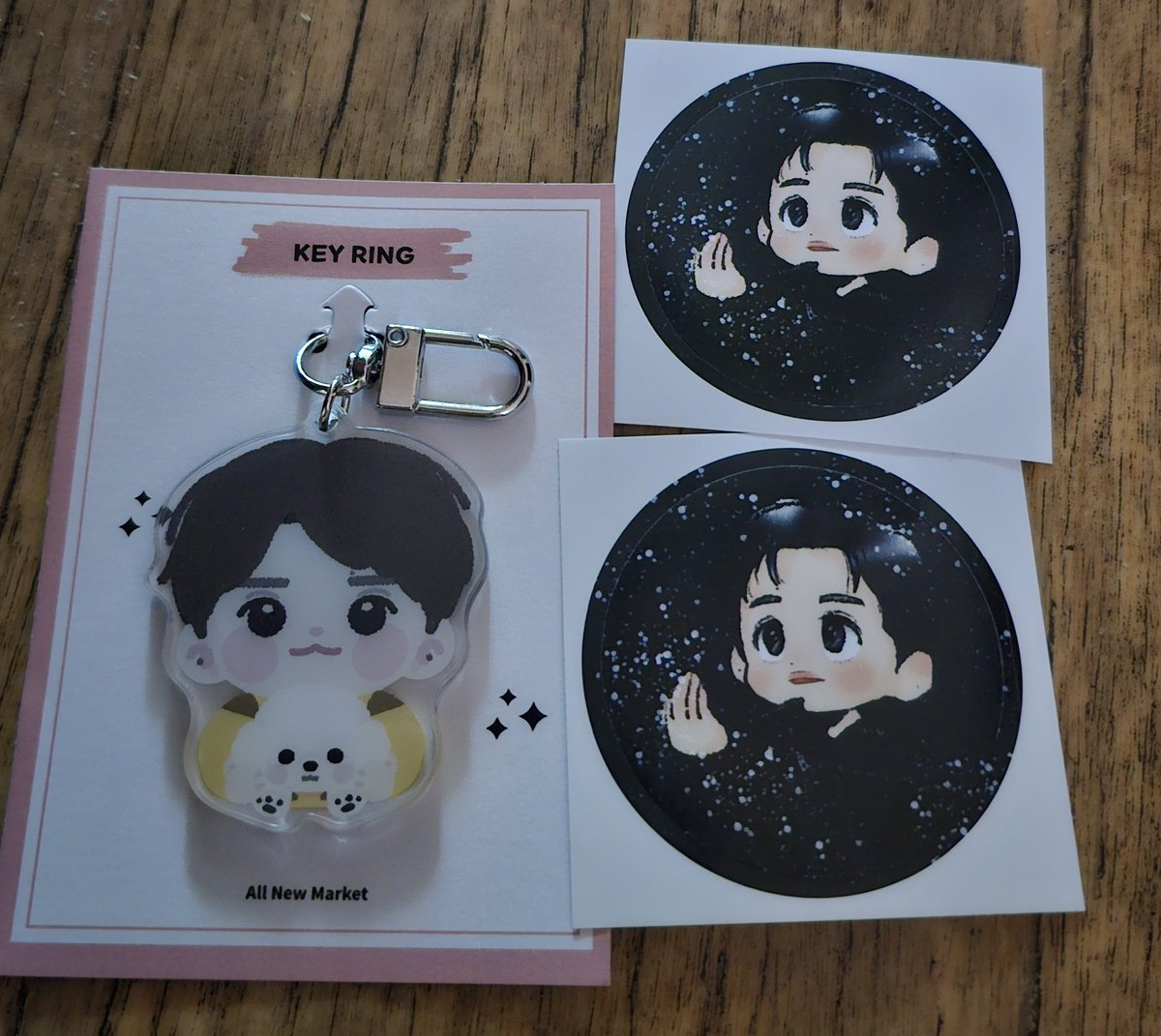 굿즈왔어요~~!!😆😆
ㅎㅎㅎㅎ키링 너무귀엽다😍😍
스티커도 넘 이뻐😍🥹
<a href="/HBD_MAX/">HBD_MAX</a> 감사합니다🫶🫶
#동방신기 #최강창민