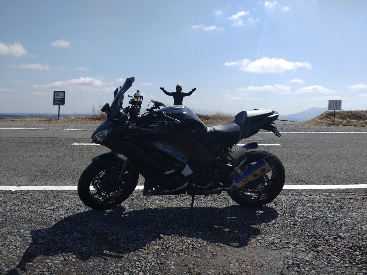 Ninja_black18's tweet photo. 大観峰寒かった
雪あった
久しぶりのバイク楽しかった https://t.co/dKbBQtHsIB