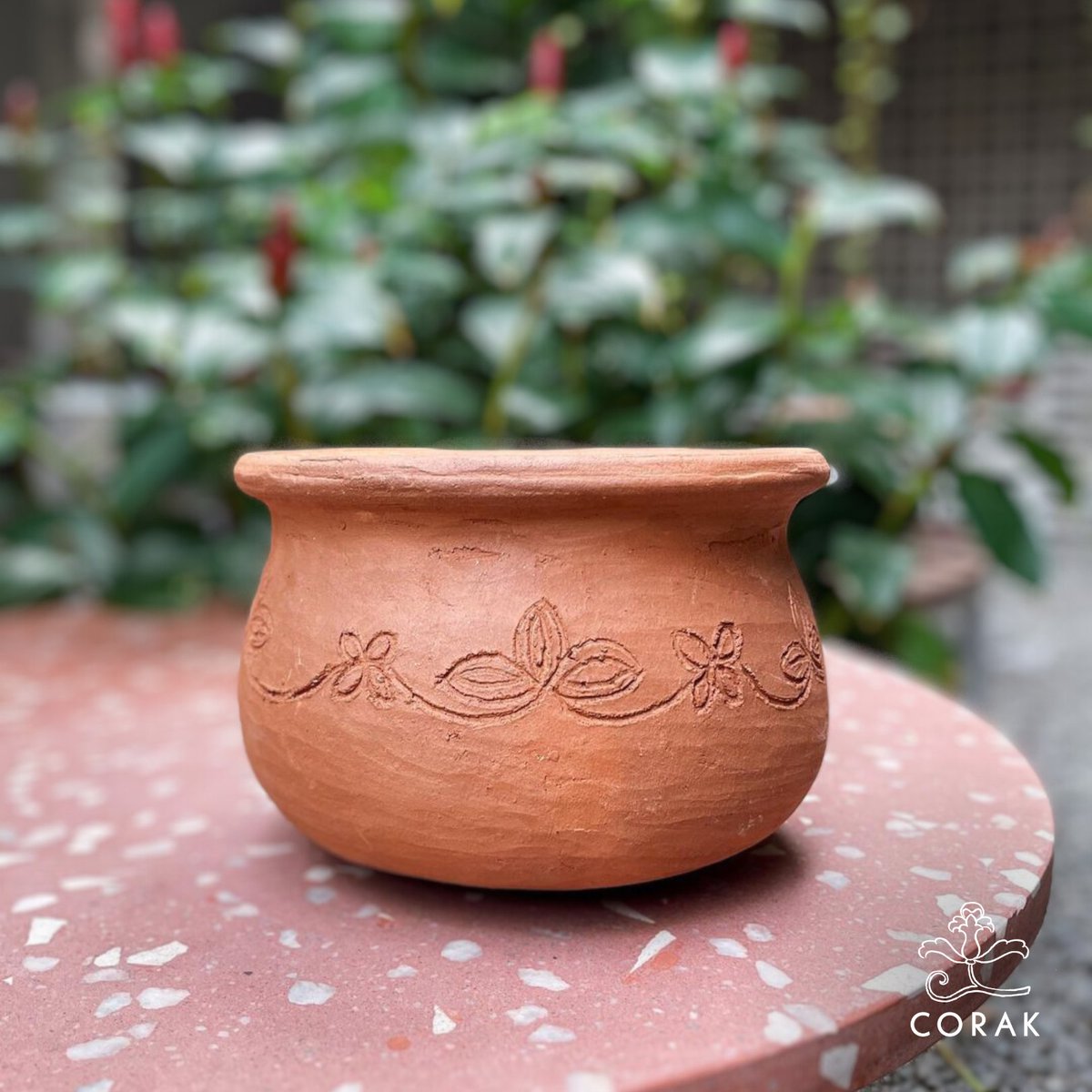 Some of the ceramic clay made by Che Nab, a potter from Kampung Mambong, Kuala Krai, Kelantan, is now available at the <a href="/ruzzgahara/">Ruzzgahara</a> store in Kuala Lumpur!

Handmade with love, each piece showcases Corak Malaysia motifs.

It is one of a kind, so we can say that stocks are limited!