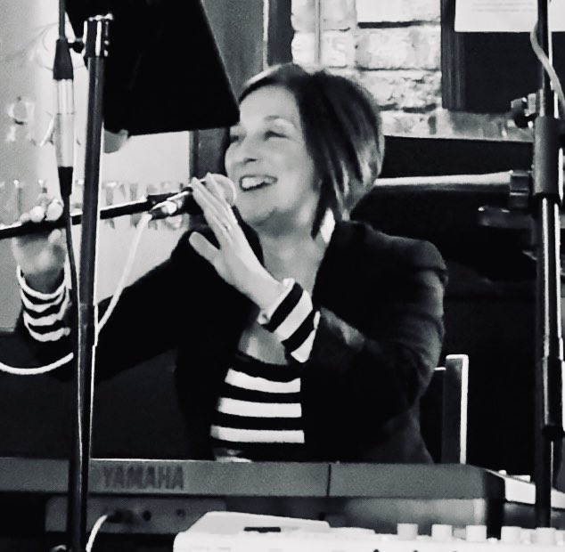 This year it’s all about perfecting the live performance. I’ve come a long way so far but still there’s much to do to get to where I want to be. But it’s all good fun #singersongwriter #performance #music #singer