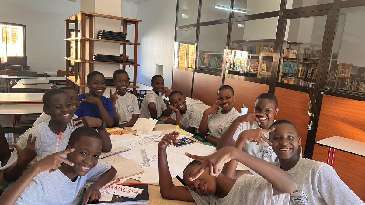 Hodi Hodi Kanda ya Ziwa! 🇹🇿

We are in the lake zone of Tanzania this week, facilitating discussions in schools in Bukoba and Kagera.

Students & teachers are coming together to identify harmful unwritten rules, and agree on a common agenda to make their schools #SafetoLearn 📚