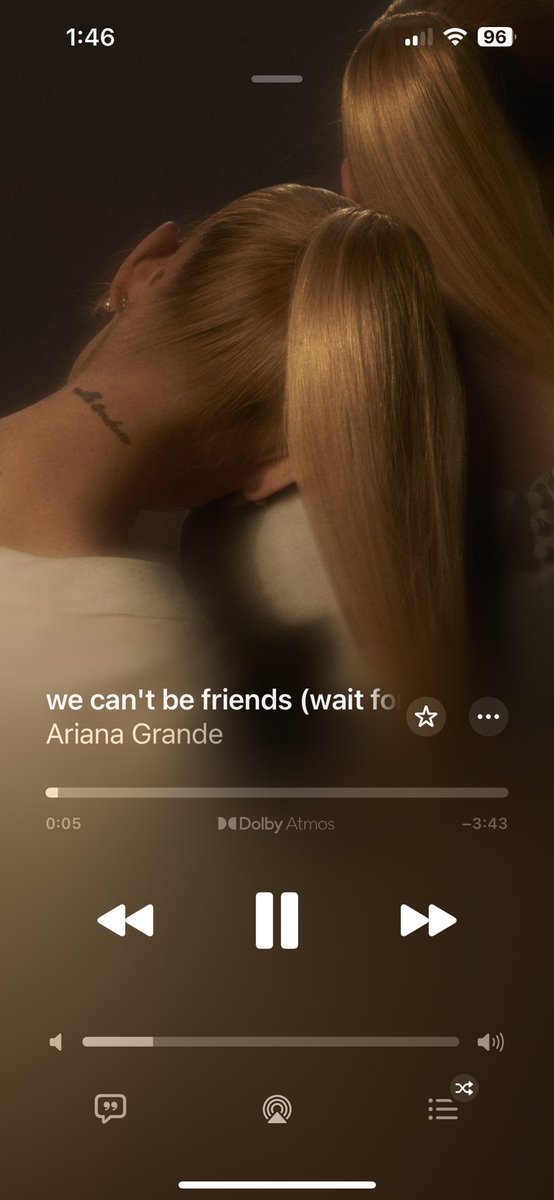 Helloheavenbye's tweet image. Esta canción me describe … y el vídeo se siente como una puñalada al corazón. 

Cómo quisiera borrar … te.