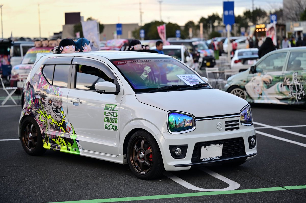 Rina_HA36S's tweet image. GHOSTフィルムフロント3面貼ってるけど、車検も大丈夫🙂(確かピュアGHOST)
お店の人に聞いたけど、1～2年で可視光線透過率が数％も落ちないらしい。私のは3年目！
ガラスの傷や内窓を拭く時の傷で透過率が下がるから窓拭く時はマイクロファイバーとか使ってねって教えて頂きました🥰