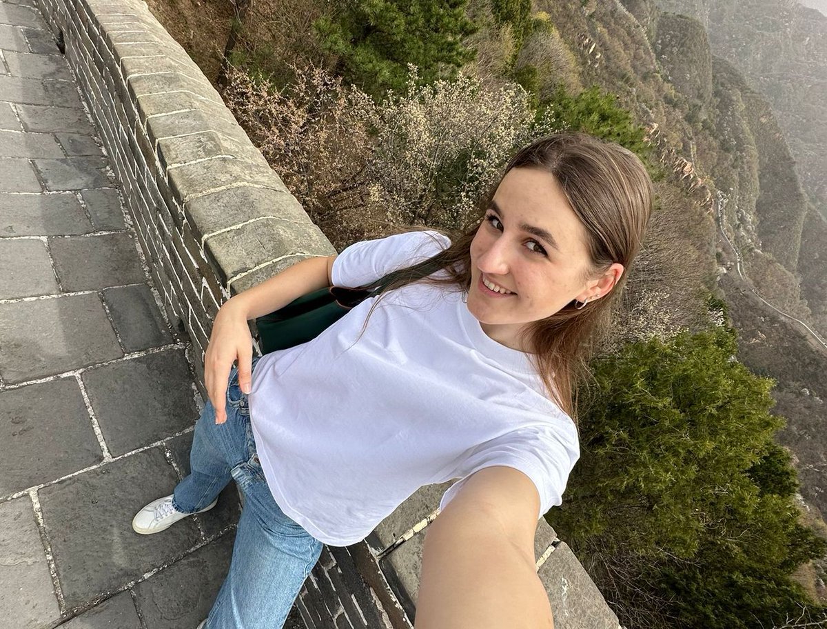We're proud to have seen Maryana Yarshova's growth in our research team! As she completes her final year in our lab, she expresses her gratitude to Dr. Masha and Anna Kirsanova's guidance. 
 
#BabakLabTeam #CityU #MedicinalChemistry #Chemistry #neuroscience