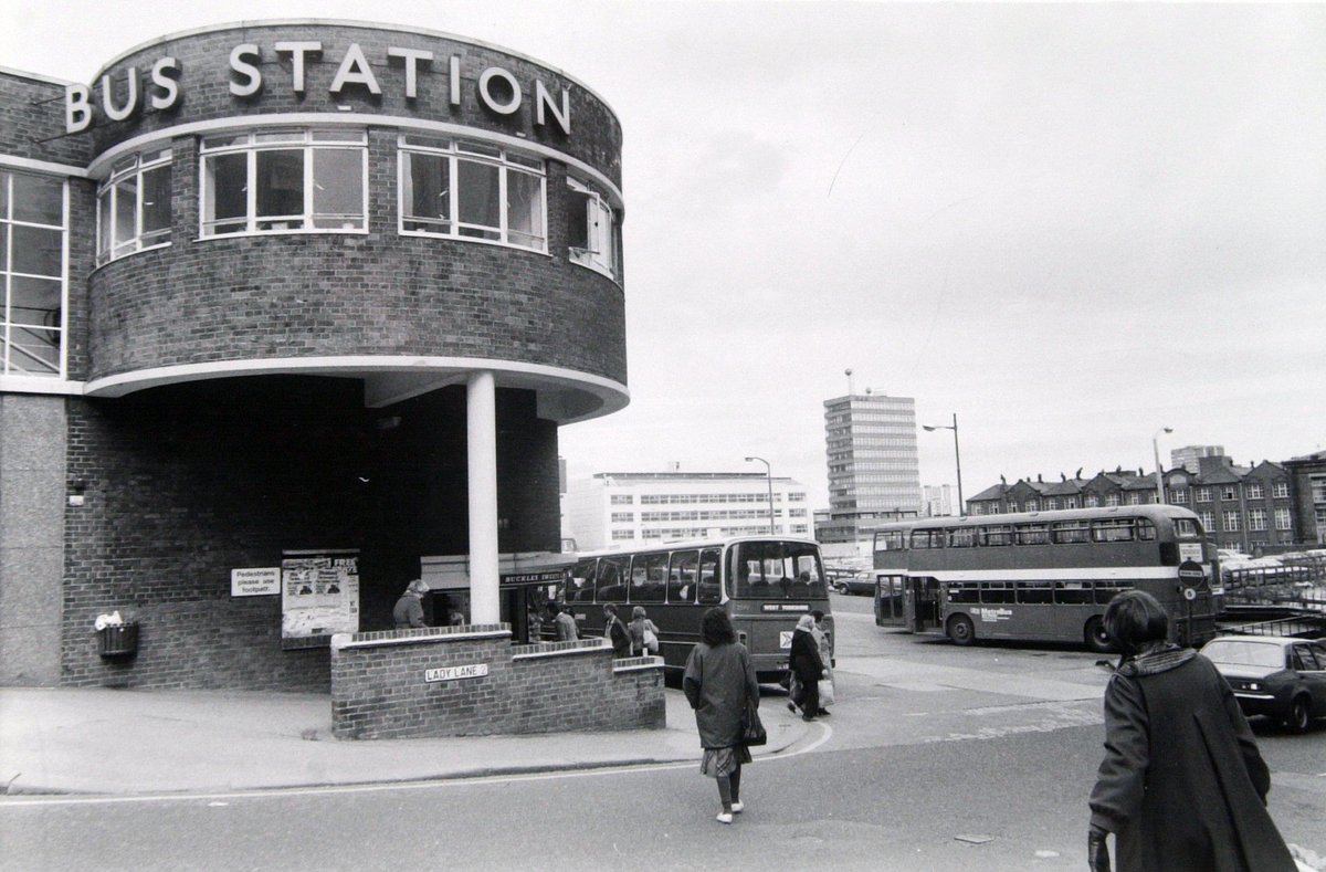 Latest photo posted into Leeds Retro - the #YEPleeds facebook group dedicated to celebrating the city's rich history and heritage. #Leeds Join the conversation: facebook.com/groups/leedsre…