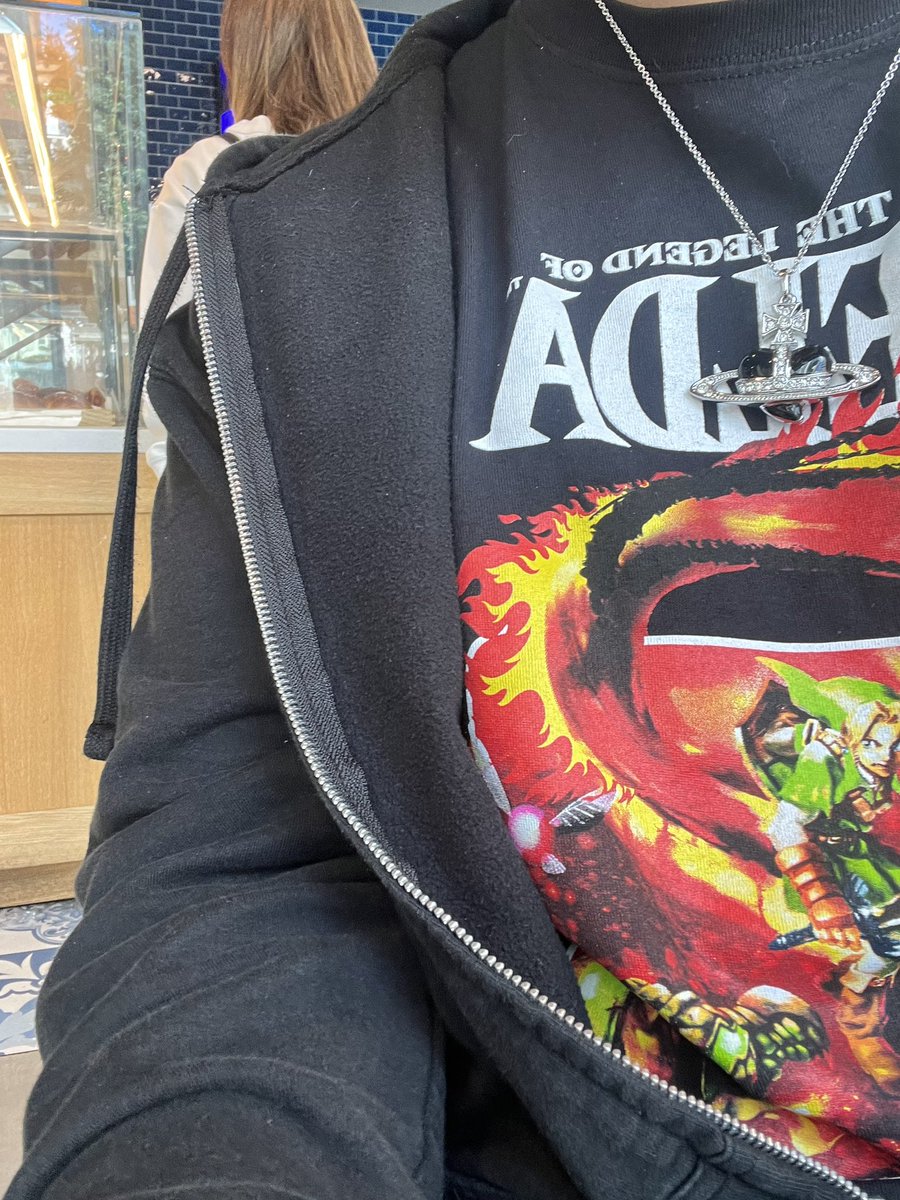 ihypunks's tweet photo. LA was awesome, seeing my friends and shopping. had such a great time and i cant wait to do more trips like this <3 https://t.co/HTlvQhi2Wu
