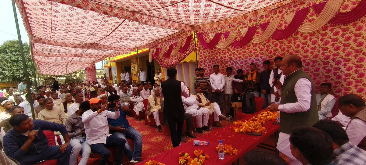 KiratSinghbjp's tweet photo. आज अपनी विधानसभा गंगोह के ग्राम रंधेडी में सहकारी समिति के भवन के जीर्णोद्वार का फीता काटकर शुभारंभ किया एवं सभी पार्टी कार्यकर्ताओ व ग्रामवासियों को संबोधित करते हुए सभी से  लोकसभा चुनाव  2024 मे भाजपा के पक्ष मे मतदान करने की अपील की !!।  
गांव में पहुचने पर सर्वसमाज के द्वारा किये गये आत्मीय स्वागत के लिए  हृदय से आभार धन्यवाद व्यक्त करता हू !!

#MLAGangoh 
@BJP4India @BJP4UP @AmitShah @JPSRathoreBJP @blsanthosh @myogioffice @sunilbansalbjp @idharampalsingh @BJPSaharanpurOf