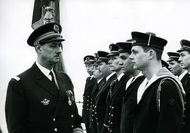 L’amiral Phillippe de Gaulle s’est éteint cette nuit.

Premier compagnon, dans l’ombre comme la lumière, il a combattu, avec détermination et courage, pour la Libération de la 🇫🇷.

Au nom de tous les Français libres d’hier et d’aujourd’hui : merci.