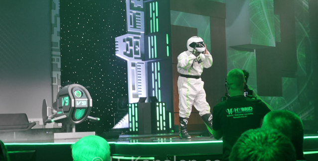KristofPoppe's tweet photo. Did you know that in '15 Richard Laible came on stage as astronaut in a V9 spaceship?That was the 1st &amp; so far the last time I saw a software launch from outerspace....What's Veeamon this year? Register in-person or virtually here: https://t.co/Iq1Xp2DluM
#BounceForwardThrowback https://t.co/ciKMRYk54j