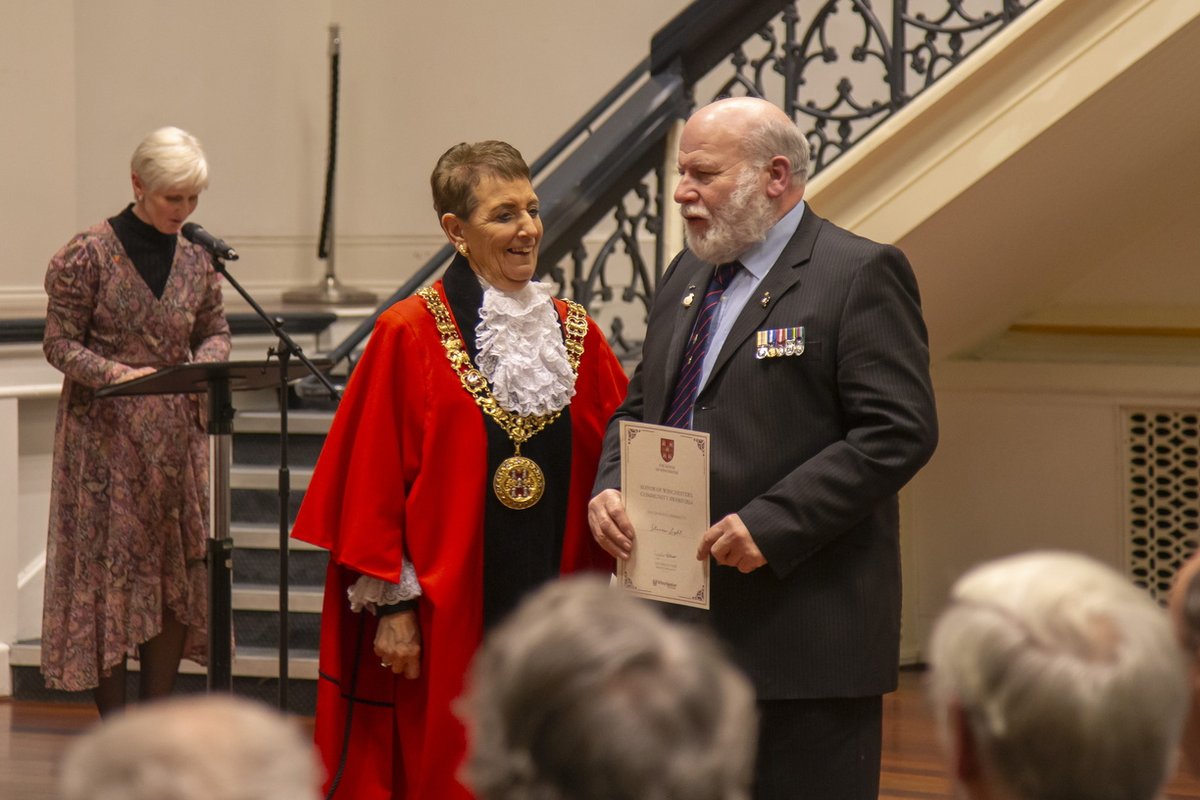 WinchesterCity's tweet photo. Sending a huge WELL DONE to all of those who have been recognised at this year's Mayor of Winchester’s Community Awards 👏 Just over 100 award certificates were presented last week in Guildhall Winchester. 

https://t.co/tcy5FUICVf

🧵 https://t.co/Epafc2YLkU