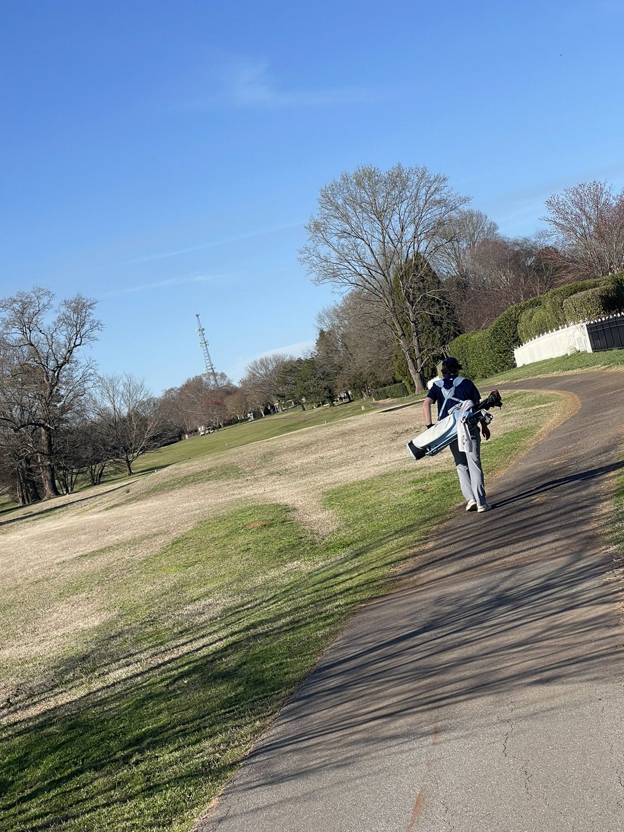 LleytonM_10's tweet photo. First @Gm4Sports conference match in the books. Shot 38; co-medalist. Let’s GOOO #highschoolgolf #hrhs #Classof2025 https://t.co/G30C1oOzT1