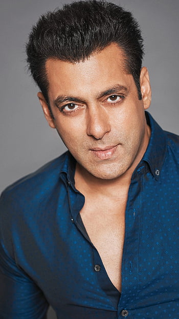 BlitzandGlitzX's tweet photo. EXCLUSIVE ❗
#Vishnuvarathan and #SalmanKhan bollywood project discussion completed in Mumbai. https://t.co/bVVr51d2ig
