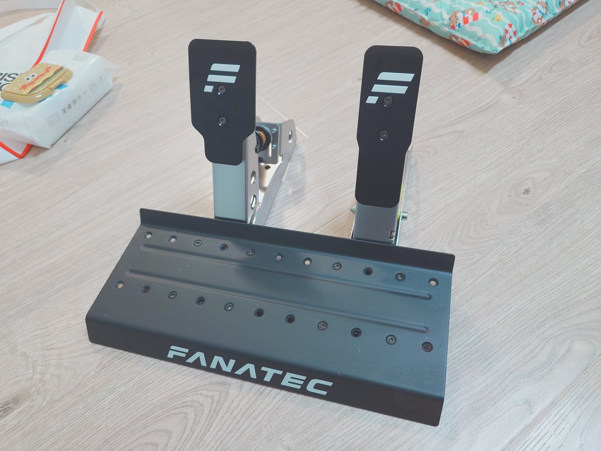 kusano_795's tweet photo. 84天的等待（~3/1），
還是覺得值得。
#fanatec https://t.co/e5WCRyFC5k