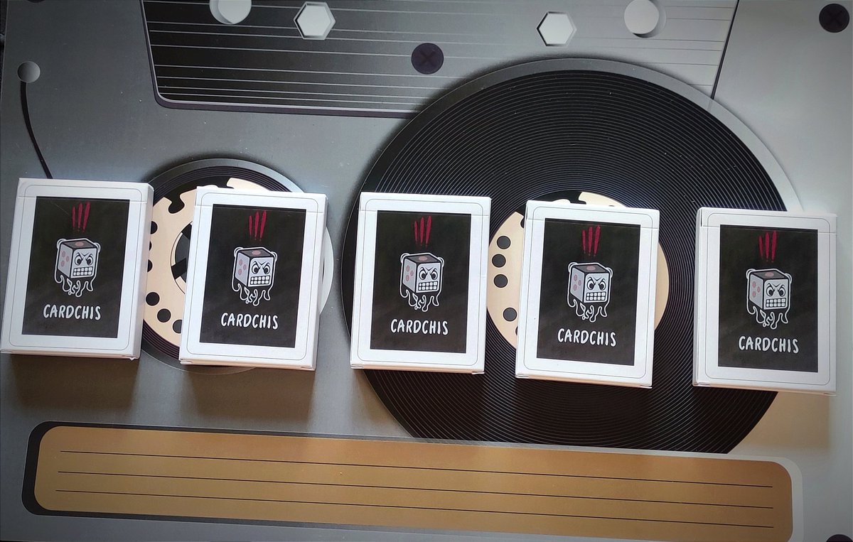 cardchis's tweet photo. ⚠️ Nos quedan las 5 últimas unidades de la primera edición de CARDCHÍS‼️🎲

¿Quieres una⁉️

#cardchis #parchis #juego #play #nuevo #new #hostialidades #primeraedicion #ultimasunidades #oportunidad #dado https://t.co/l86ISCToxC
