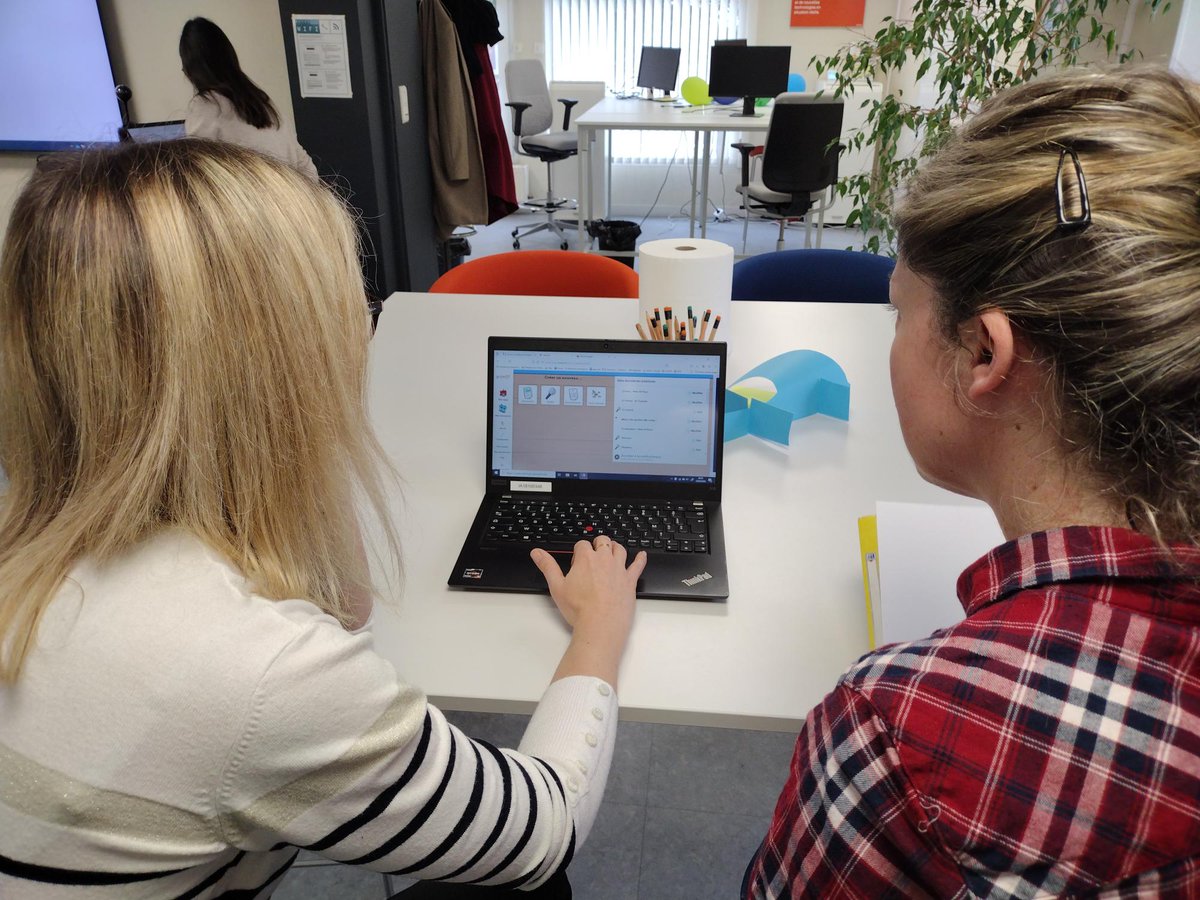 Canope_DTCVL's tweet photo. Ce matin dans le cadre du projet #TNE, au sein de l’atelier @canope_18: Café #PrimOT. Les équipes @dsden18 et @canope_18
réunies pour un moment numérique à destination des enseignants du #1D autour de l ENT #PrimOT.
@Drane_ot
@Edu_Num @CdiPizzo https://t.co/zZd0e6f9Hg