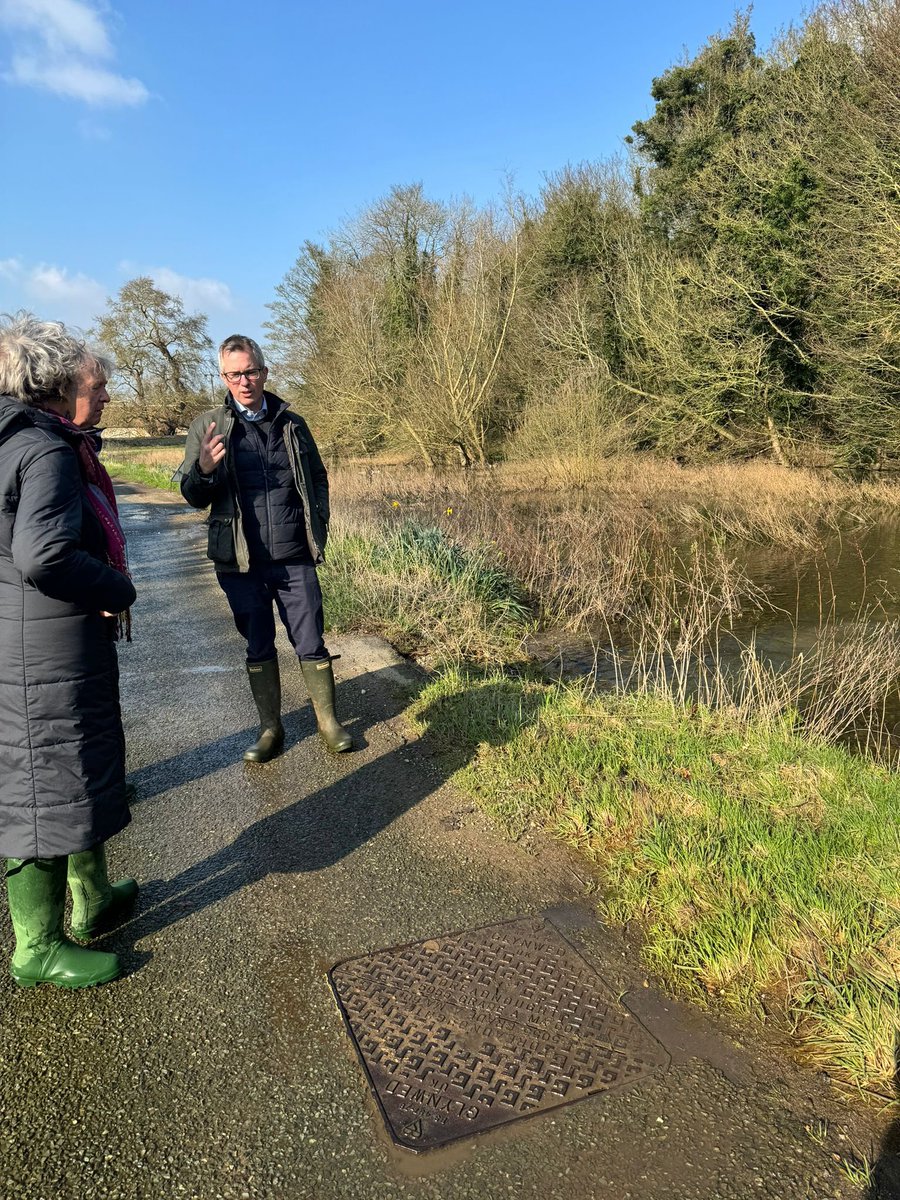 jamesowild's tweet photo. On Friday I met constituents with Cllr Chenery in #SouthCreake and #Fring facing problems due to heavy rain and I continue to raise their cases with relevant organisations.
If you’ve been affected by flooding and think I may be able to help James.wild.mp@parliament.uk https://t.co/1yXy09UZZc
