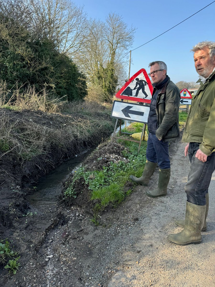 jamesowild's tweet photo. On Friday I met constituents with Cllr Chenery in #SouthCreake and #Fring facing problems due to heavy rain and I continue to raise their cases with relevant organisations.
If you’ve been affected by flooding and think I may be able to help James.wild.mp@parliament.uk https://t.co/1yXy09UZZc