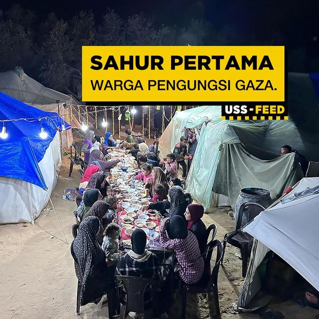 erlanishere's tweet photo. Suasana sahur di Gaza.
Ya Allah, berkahilah sahur kami dan sahur warga Gaza! https://t.co/8ttiZVrytm