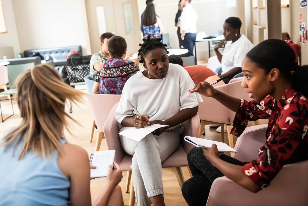 Get ready to level up your facilitation skills at our next accredited training course on April 25th and 26th! Don't miss this opportunity to sharpen your skills and learn how to lead a room. Link in our bio for more info!