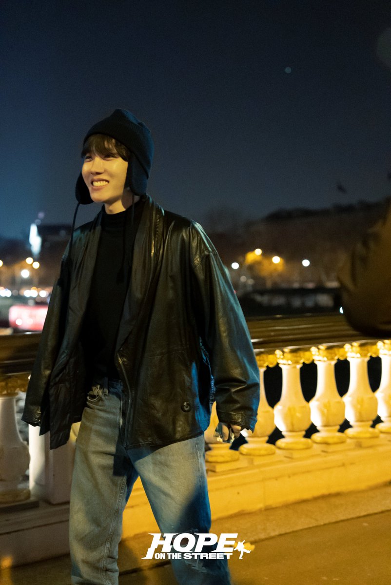 bts_bighit's tweet photo. <HOPE ON THE STREET> Preview #2

j-hope’s STREET DANCE REPORT
제이홉의 ‘스트리트 댄스’ 탐방기 

📅 March 28, 0AM (KST)
📺 Premiere globally | 전세계 동시 공개
Global: Prime Video (@PrimeVideo)
Korea: TVING (@tvingdotcom)

#HOPE_ON_THE_STREET #홉온스 #jhope #제이홉 https://t.co/QXLqkaCN6K
