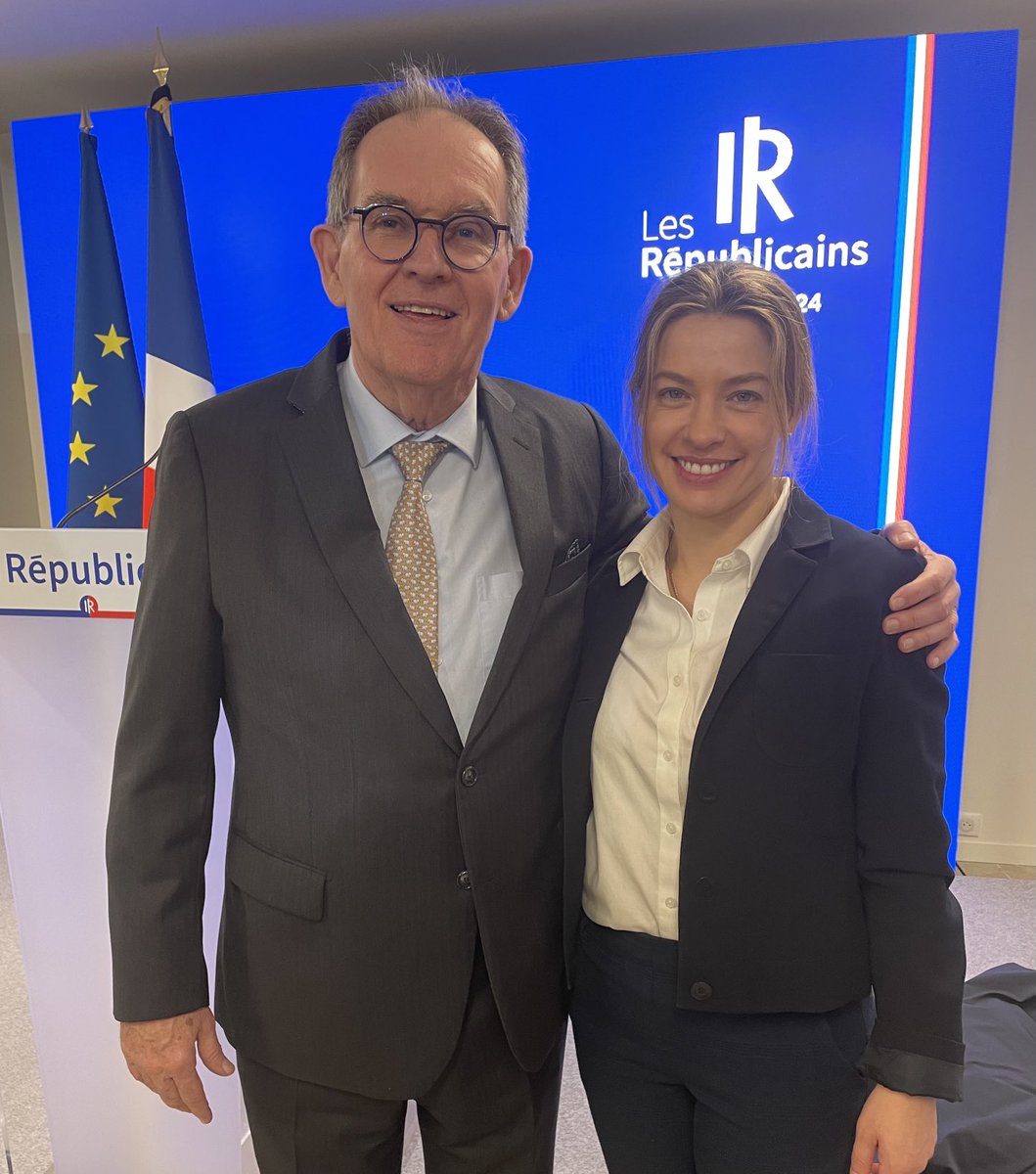 Très belle rencontre au nouveau siège des ⁦@lesRepublicains⁩ avec ⁦@CelineImart⁩ No 2 de notre liste aux #europeennes. Diplômée de Science Po et de l’ ⁦@essec⁩ elle est exploitante agricole dans le Tarn. Agricultrice depuis 2010 c’est une femme déterminée