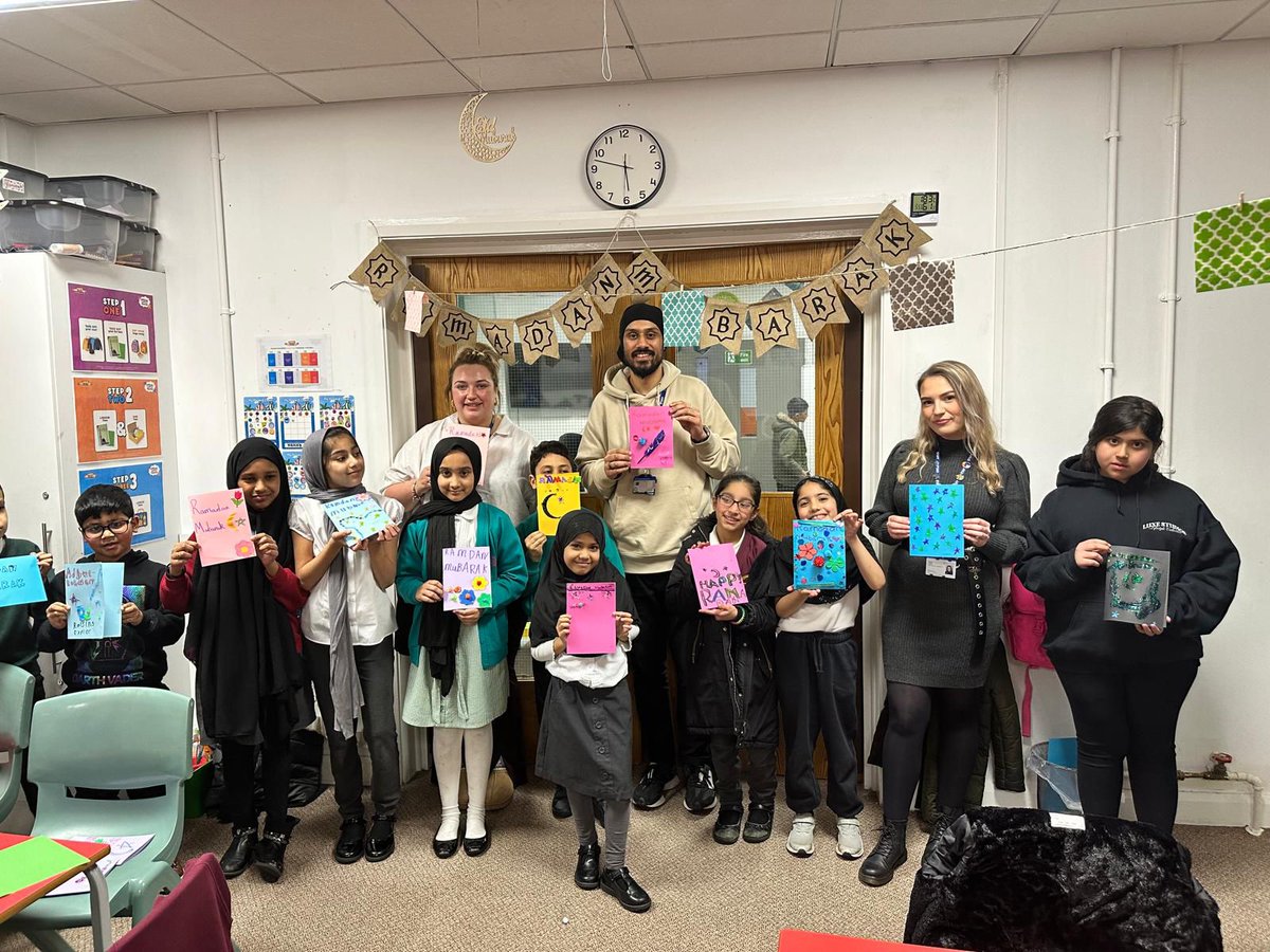 One again a huge thankyou to the team @RaisingExpl2012. We enjoyed making some Ramadan cards which are to be shared with people we support.