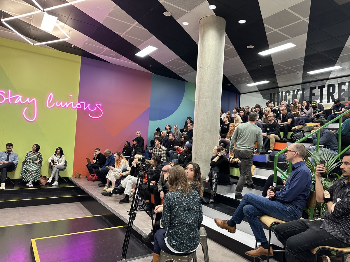 HelloUpstream's tweet photo. Woow! 

Incredible turnout at #DigitalCreativeNetwork event @huckletree🎉 

Packed venue, some even stood 🔥Networking was electric, nobody wanted to leave! Huge thanks to all who joined. 

#Upstream is committed to fostering connections within #creative industries, stay tuned🚀 https://t.co/l3k1vM7tcl